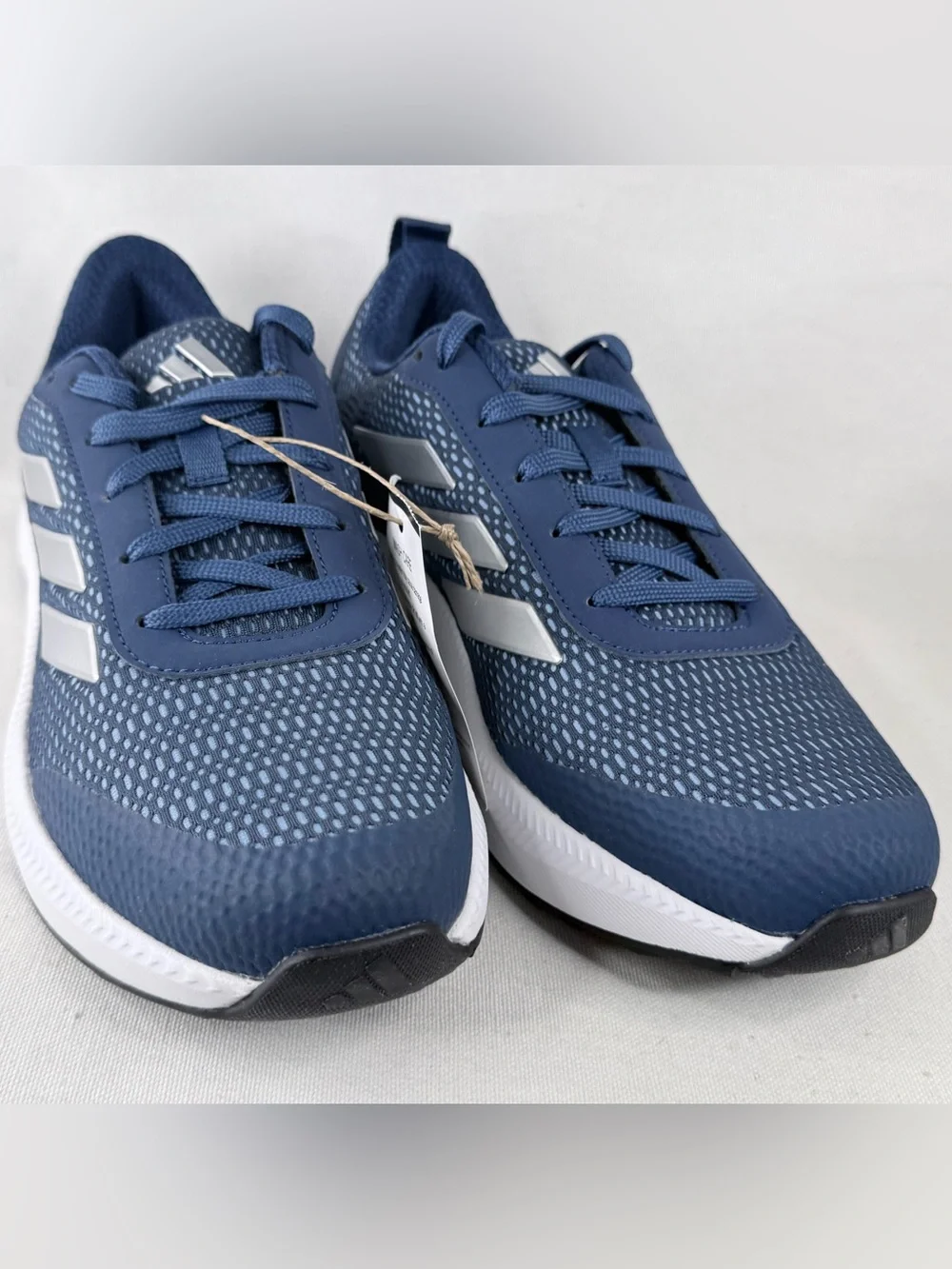 adidas Men’s 7.5 Navy and Silver Lightweight Running Sneakers Adispree 6.0